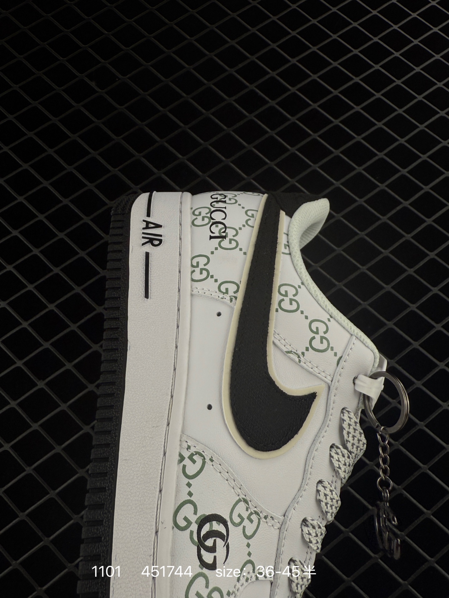 Travis Scott x Air Jordan 1 ” Reverse Mocha “